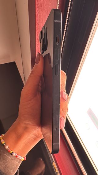 iPhone 14 128GB Negro - Batería 86%