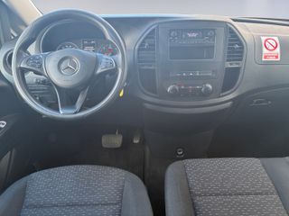 Mercedes-Benz Vito 116 CDI Largo 2022 - 8 PLAZAS