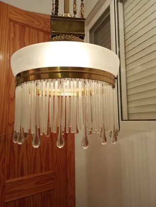 Lámpara de latón antigua.Longitud total 1'20 m.