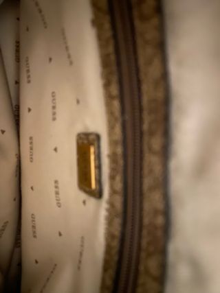 Bolso Guess Piel Marrón y Dorado