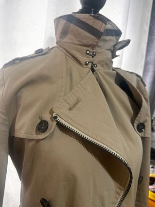 Gabardina Burberry original confeccionada en algod
