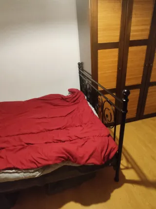 Estructura de cama metálica IKEA