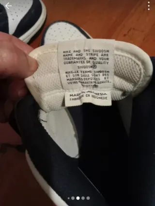 Zapatillas Nike Vintage Blancas y Azules