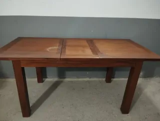 Mesa comedor madera maciza Teka americana