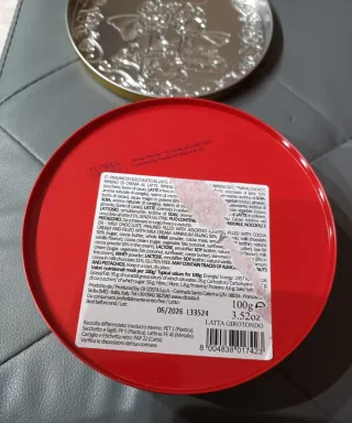 Scatola in latta decorata con fatine