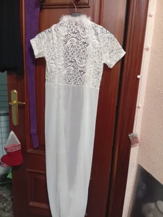 Cubre camisón encaje y plumas