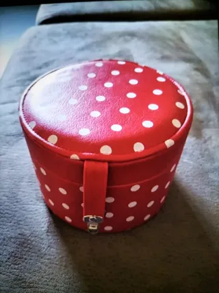 Joyero redondo piel lunares