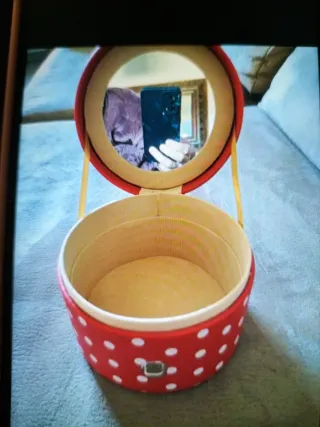 Joyero redondo piel lunares