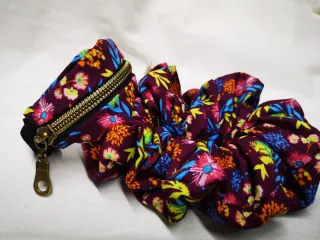 Conjunto Pulsera Monedero y Coletero Artesanal