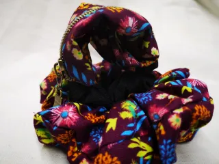 Conjunto Pulsera Monedero y Coletero Artesanal