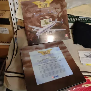 Maqueta Avión Constellation Corgi