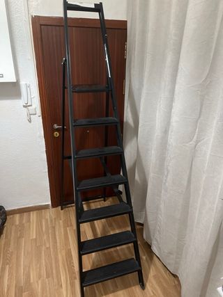 Escalera aluminio 7 peldaños