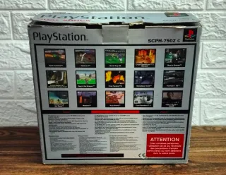 PlayStation 1 con scatola e accessori