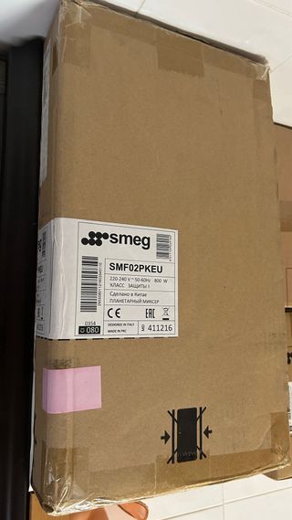 Batidora Amasadora SMEG Rosa. Similar a KitchenAid