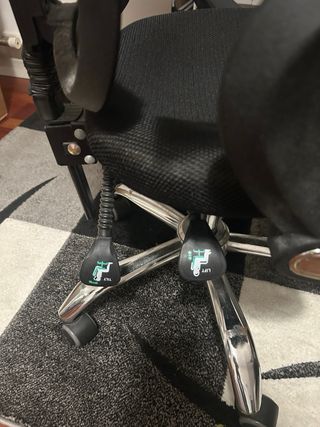 Silla de escritorio ergonómica negra