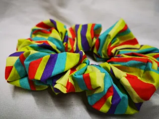 Conjunto Pulsera Monedero y Coletero Rayas