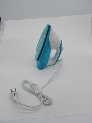 Russell Hobbs Plancha ropa vapor, 2400 W, golpe vapor 115 g/min, Light&Easy Brights Aqua, cerámica con acondicionador, vapor aut
