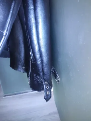 Chaqueta polipiel Bershka forrada Talla M