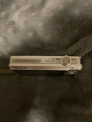 Cámara Digital Casio Exilim EX-Z80