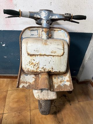 Parte delantera Vespa 160