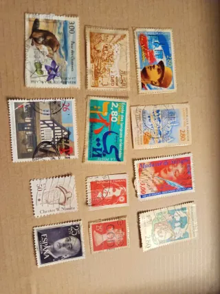 Lote de sellos franceses y españoles