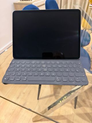 iPad Pro 11 Wifi 64GB + Teclado Original