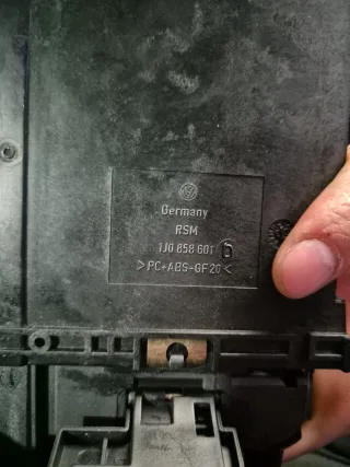 Posavasos aluminio Golf 4