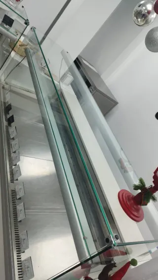 Vitrina expositora refrigerada