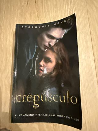 Crepúsculo (Bolsillo) (Spanish Edition)