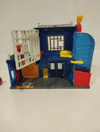 Superzings Estación de Policía con Accesorios