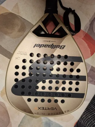 Bullpadel Vertex 04 W 2025