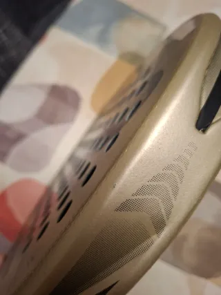 Bullpadel Vertex 04 W 2025