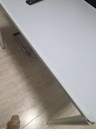 Mesa de cristal blanca