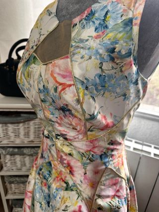 Vestido cóctel floral multicolor