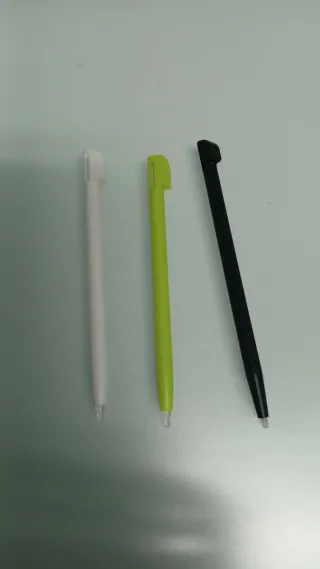 3 Punteros Stylus (Blanco, Verde, Negro)