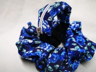 Conjunto Pulsera Monedero y Coletero Artesanal