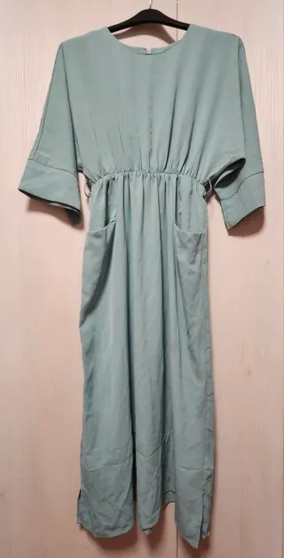 Vestido largo verde azulado con bolsillos