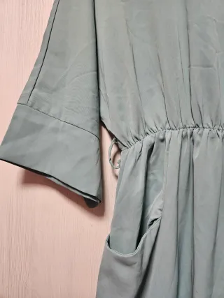 Vestido largo verde azulado con bolsillos