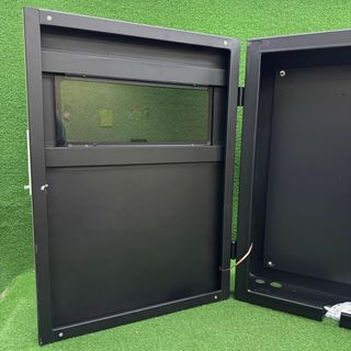 Caja Protectora Cargador EV Tera 56x27x77cm