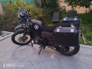 Royal Enfield Himalayan 411