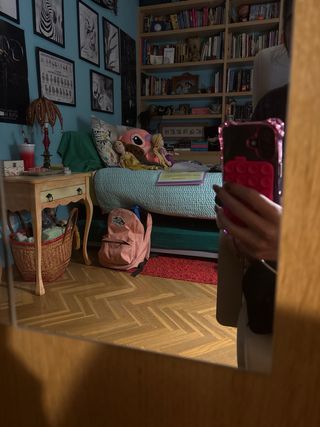 MacBook Pro 2017 Plata/Gris Espacial y iPhone 16