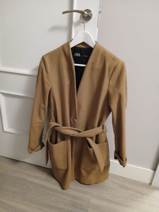 Abrigo Zara Beige Talla s