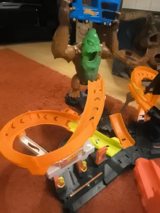 Pista Hot Wheels Roar - Juguete