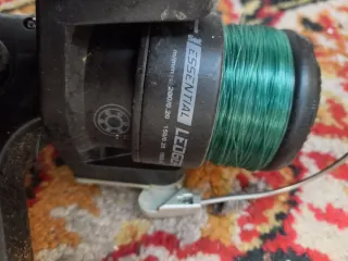 Caña de pescar con carrete