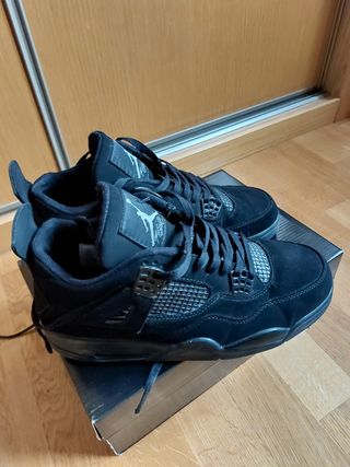 Sneakers Jordan 4 Black Cat Taglia 44