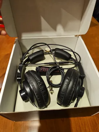 Auriculares Superlux hd668b