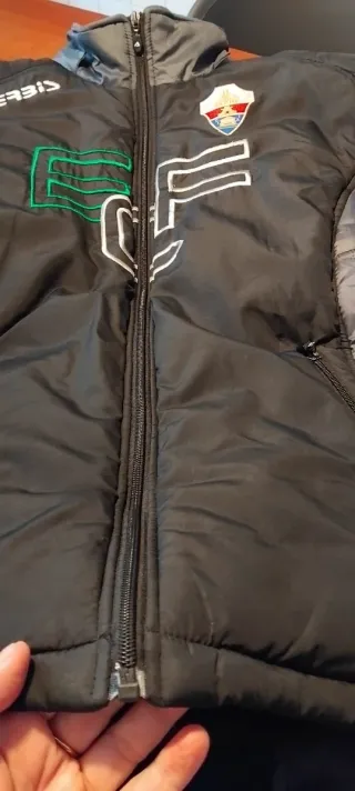 Chaquetón deportivo de niño Talla M de niño