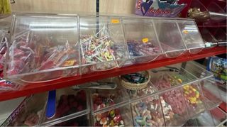 Expositores de caramelos y golosinas