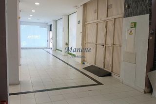 Local comercial en venta en San Pedro de Deusto-La Ribera en Bilbao