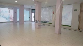 Local comercial en venta en San Pedro de Deusto-La Ribera en Bilbao